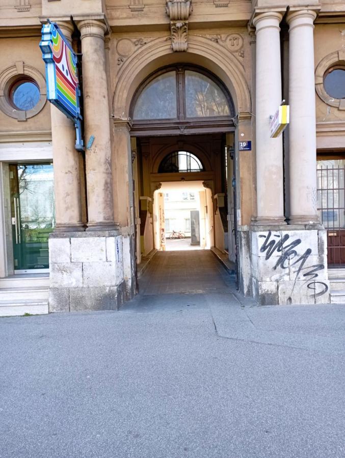 Music Apartment Benedikta Zagrzeb Zewnętrze zdjęcie